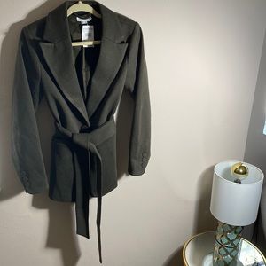 Good American. Twill Tie Waist Blazer. Dark Green. Size 00/0 fits like a M